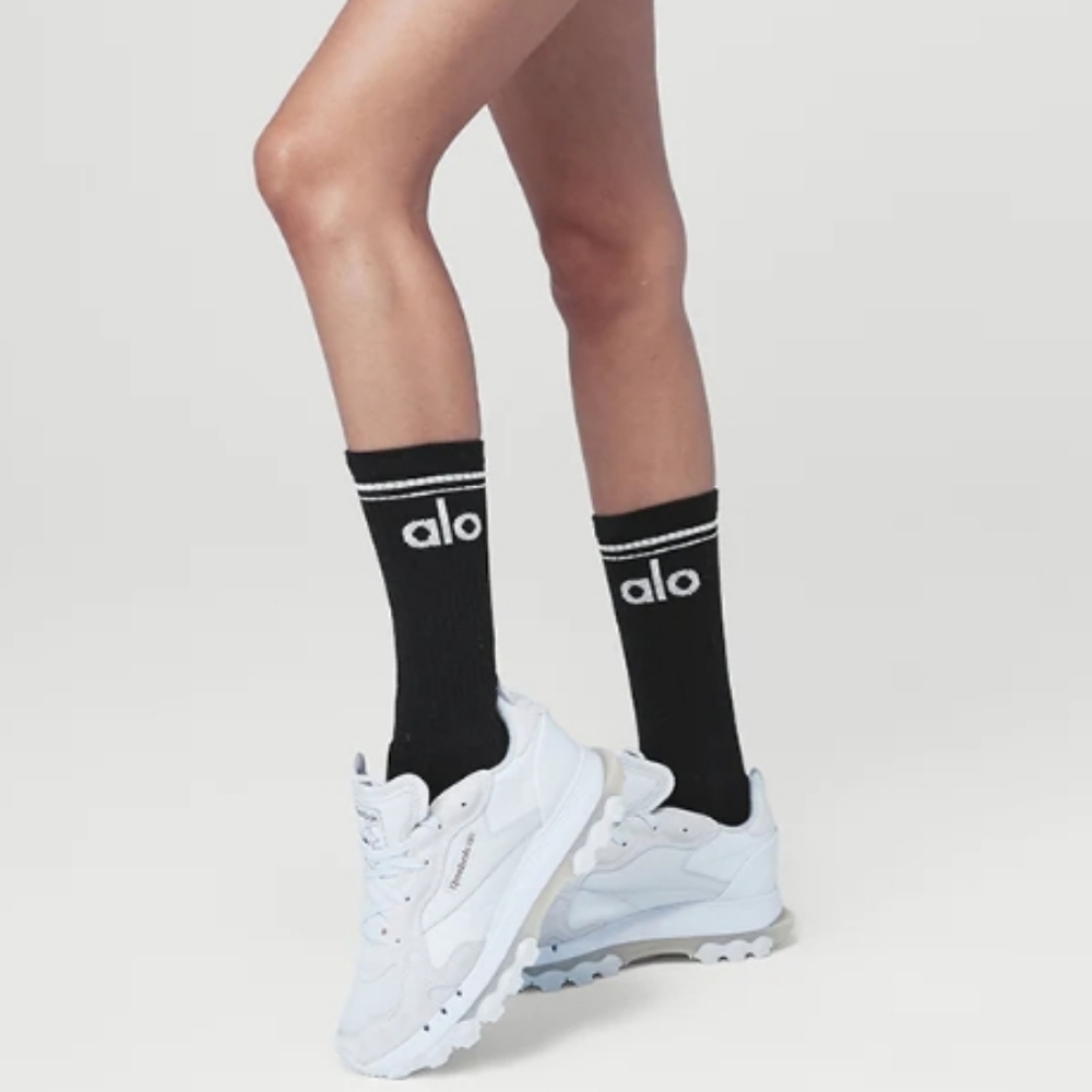 ALO YOGA SOCKS